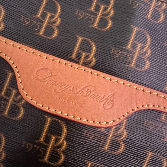 Dooney & Bourke Purse - Picture 2 of 11